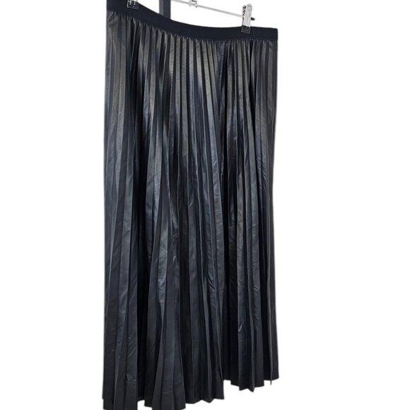 Aritzia Babaton Jude Faux Leather Pleated Accordion Midi Skirt, Black, Large - Picture 7 of 9